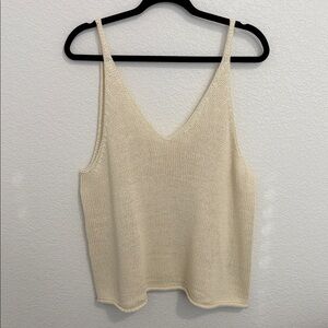 H&M NWT Cream Knit V Neck Tank Top Size L